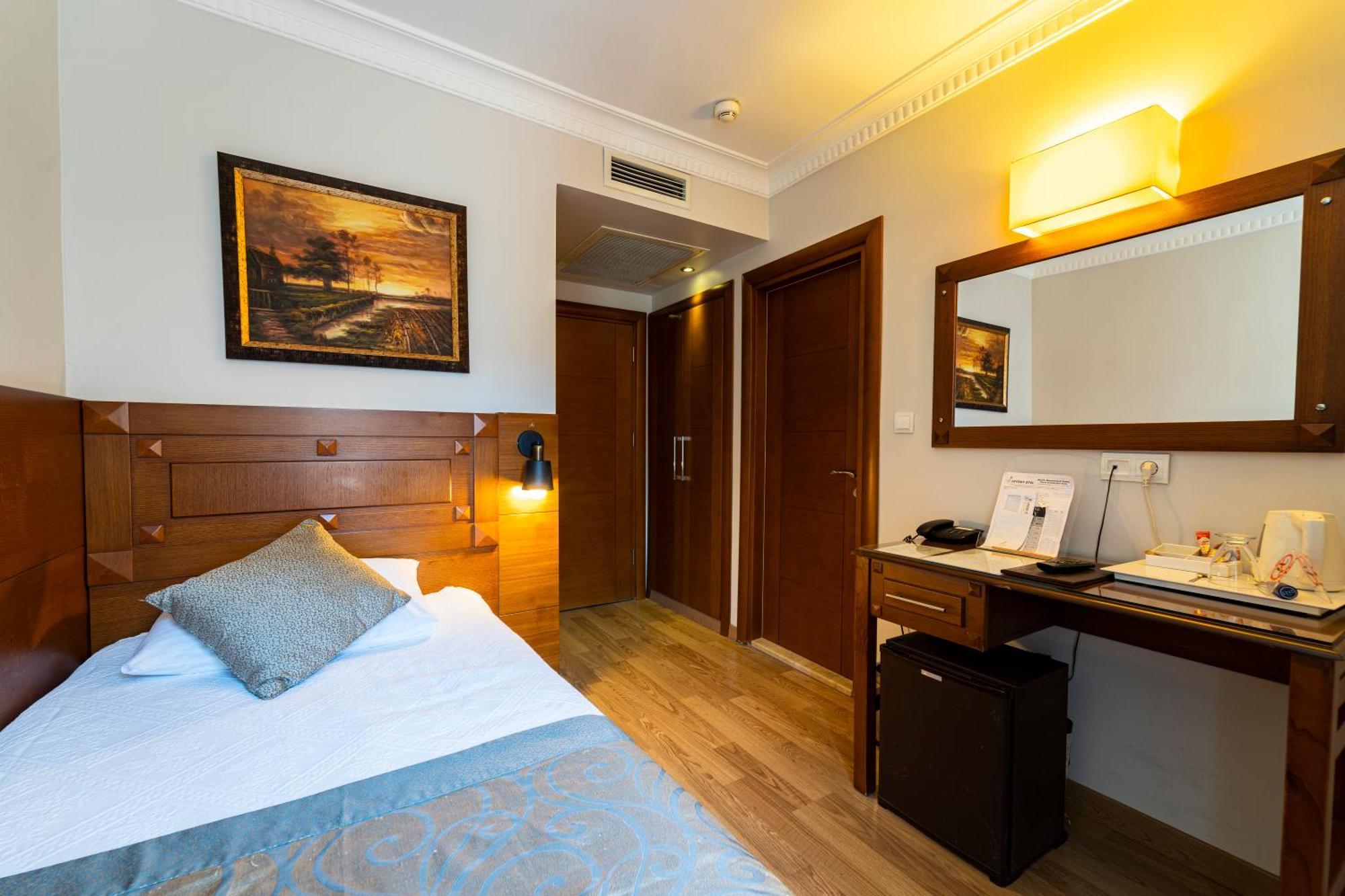 Levent Hotel Istanbul Bagian luar foto